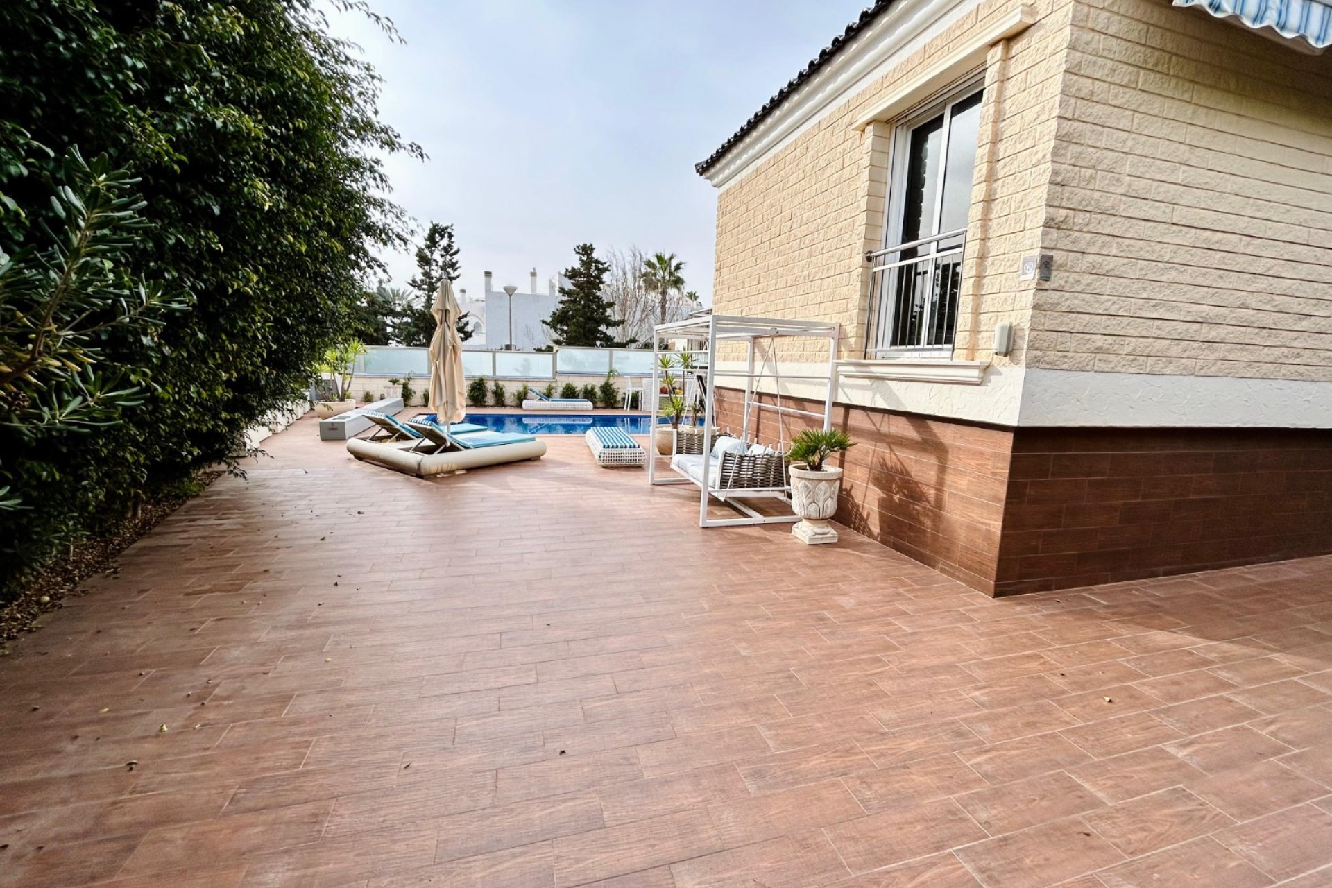 Resale - Villa / House - Torrevieja - La Mata