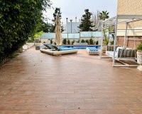 Resale - Villa / House - Torrevieja - La Mata