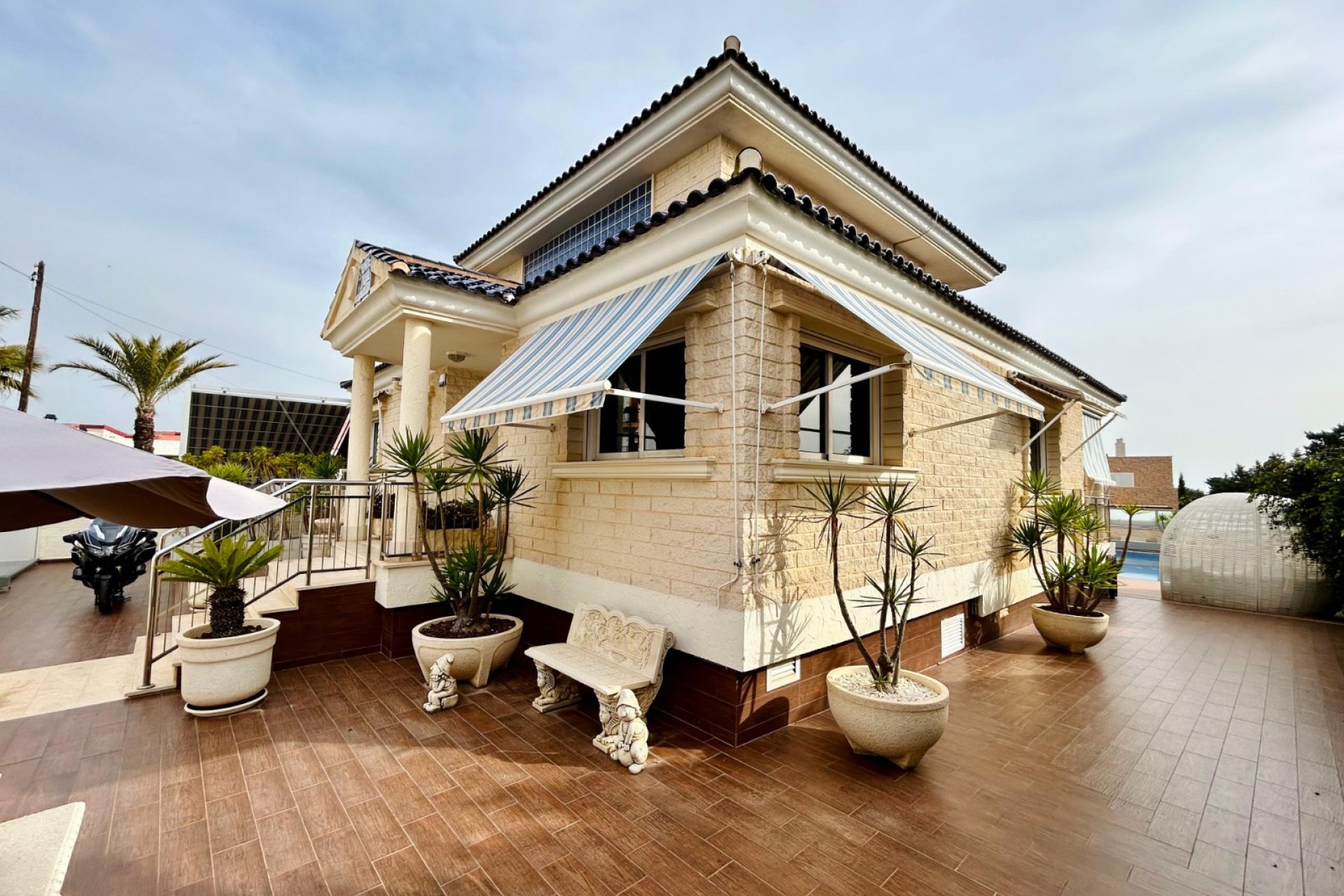 Resale - Villa / House - Torrevieja - La Mata