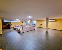 Resale - Villa / House - Torrevieja - La Mata