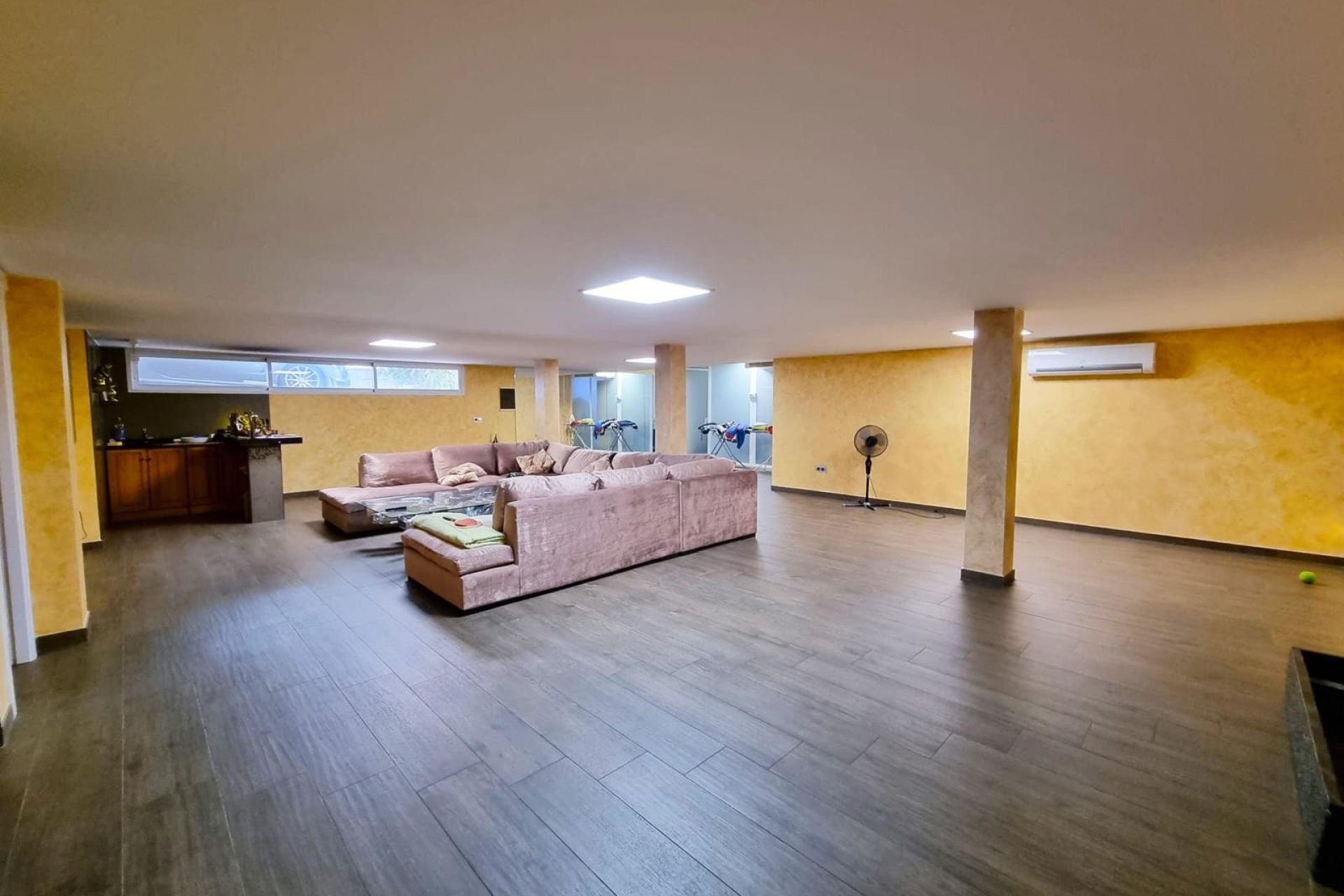 Resale - Villa / House - Torrevieja - La Mata