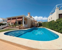 Resale - Villa / House - Torrevieja - La Mata