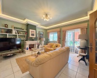 Resale - Villa / House - Torrevieja - La Mata
