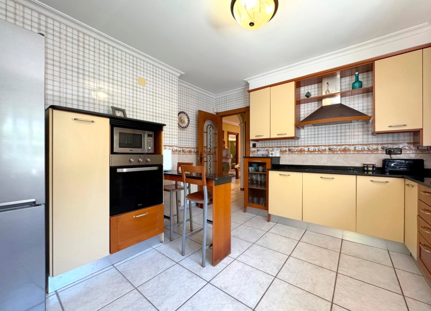 Resale - Villa / House - Torrevieja - La Mata