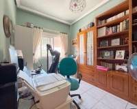Resale - Villa / House - Torrevieja - La Mata