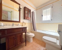 Resale - Villa / House - Torrevieja - La Mata