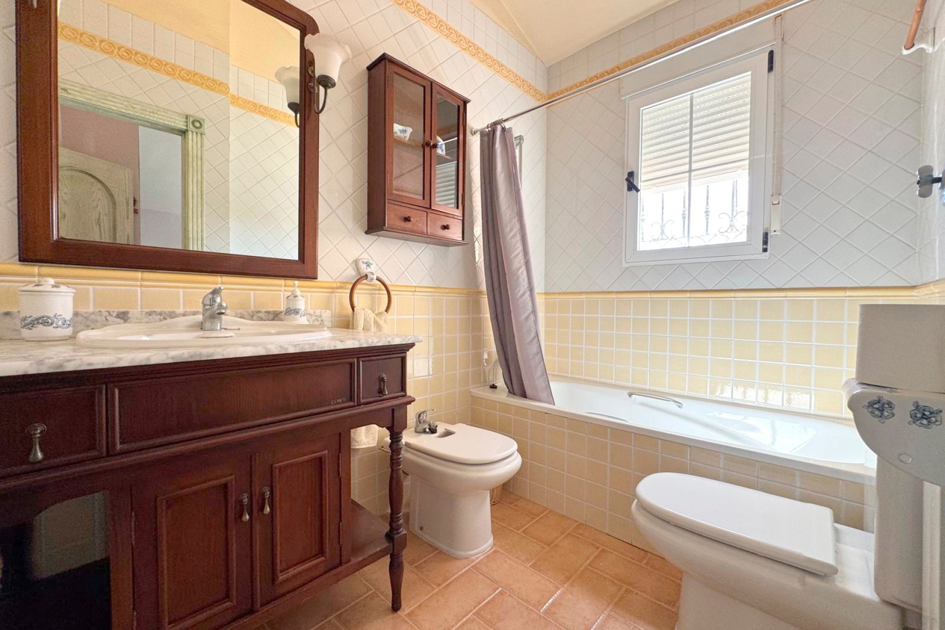 Resale - Villa / House - Torrevieja - La Mata