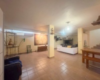 Resale - Villa / House - Torrevieja - La Mata