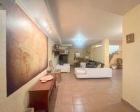 Resale - Villa / House - Torrevieja - La Mata