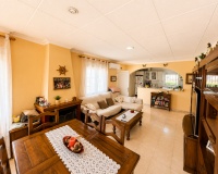 Resale - Villa / House - Torrevieja - La Siesta