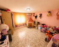 Resale - Villa / House - Torrevieja - La Siesta