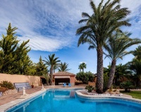 Resale - Villa / House - Torrevieja - La Siesta