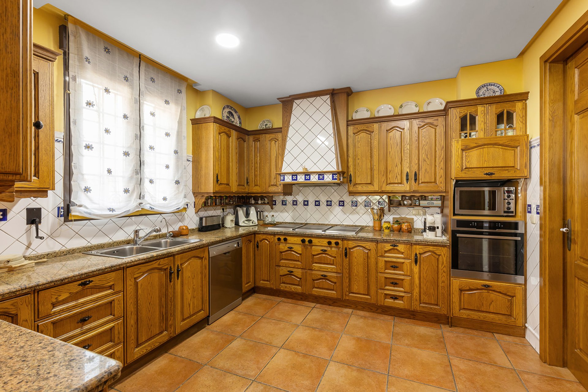 Resale - Villa / House - Torrevieja - La Veleta