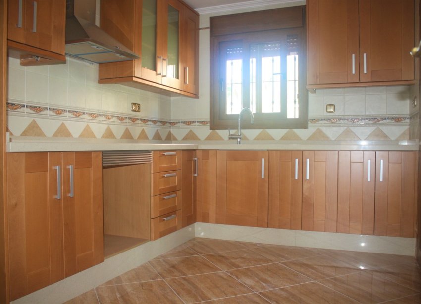 Resale - Villa / House - Torrevieja - Los Altos
