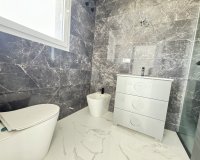 Resale - Villa / House - Torrevieja - Los Balcones