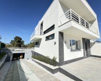 Resale - Villa / House - Torrevieja - Los Balcones