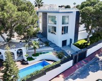 Resale - Villa / House - Torrevieja - Los Balcones