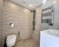 Resale - Villa / House - Torrevieja - Los Balcones