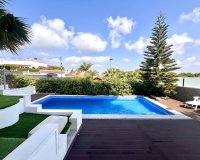 Resale - Villa / House - Torrevieja - Los Balcones
