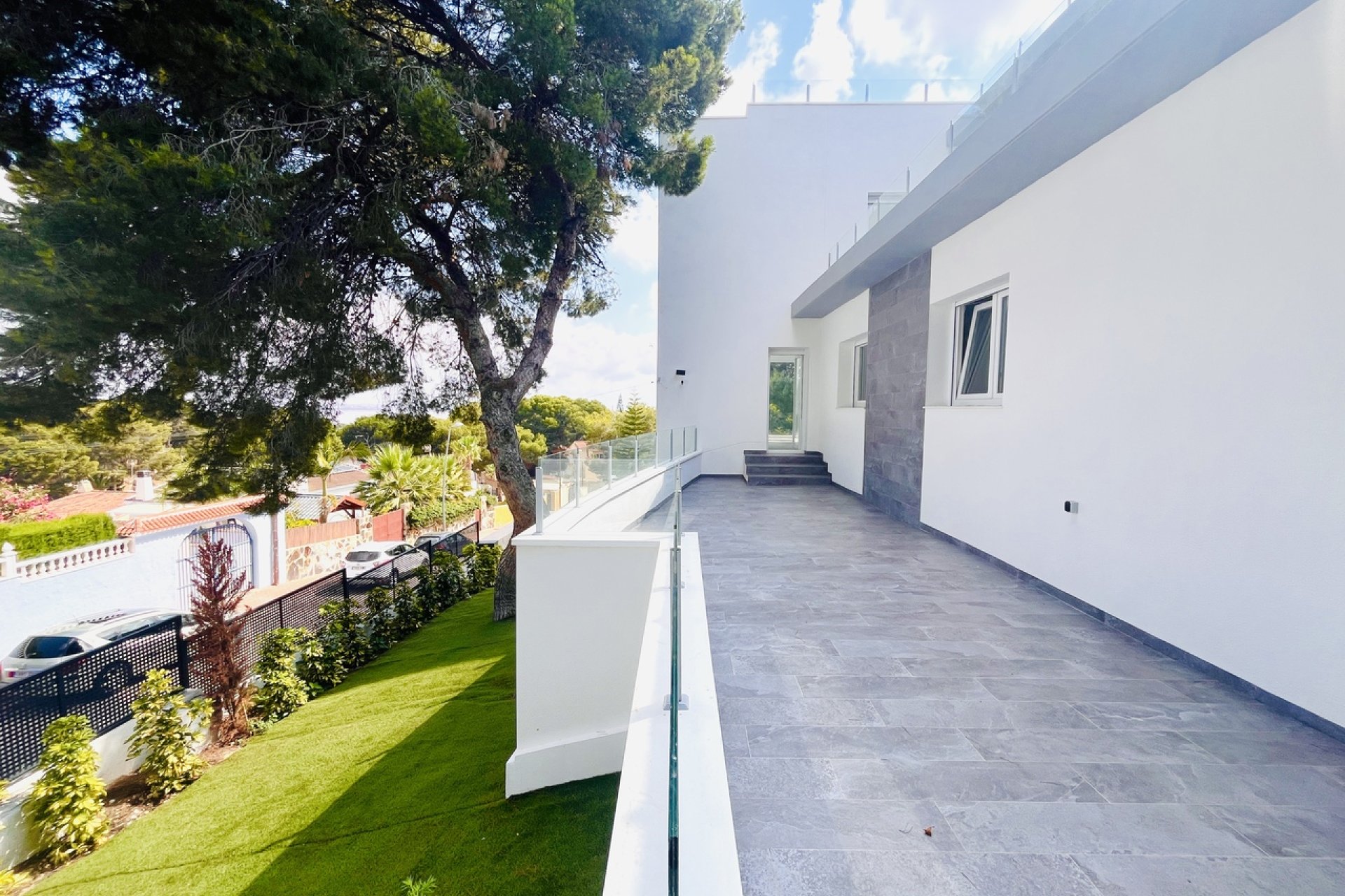 Resale - Villa / House - Torrevieja - Los Balcones