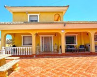 Resale - Villa / House - Torrevieja - Los Balcones