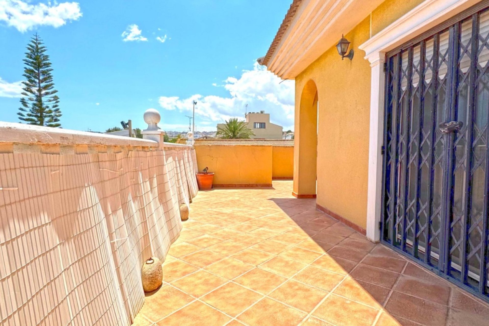 Resale - Villa / House - Torrevieja - Los Balcones