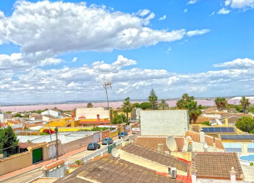 Resale - Villa / House - Torrevieja - Los Balcones
