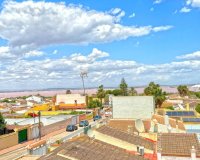 Resale - Villa / House - Torrevieja - Los Balcones