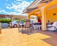 Resale - Villa / House - Torrevieja - Los Balcones