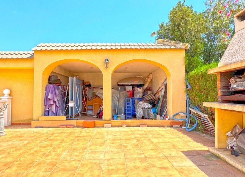 Resale - Villa / House - Torrevieja - Los Balcones