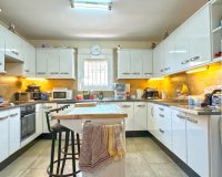 Resale - Villa / House - Torrevieja - Los Balcones