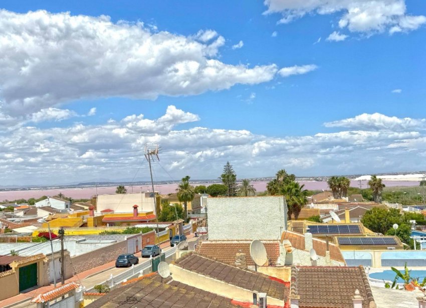 Resale - Villa / House - Torrevieja - Los Balcones