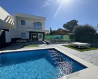 Resale - Villa / House - Torrevieja - Los Balcones
