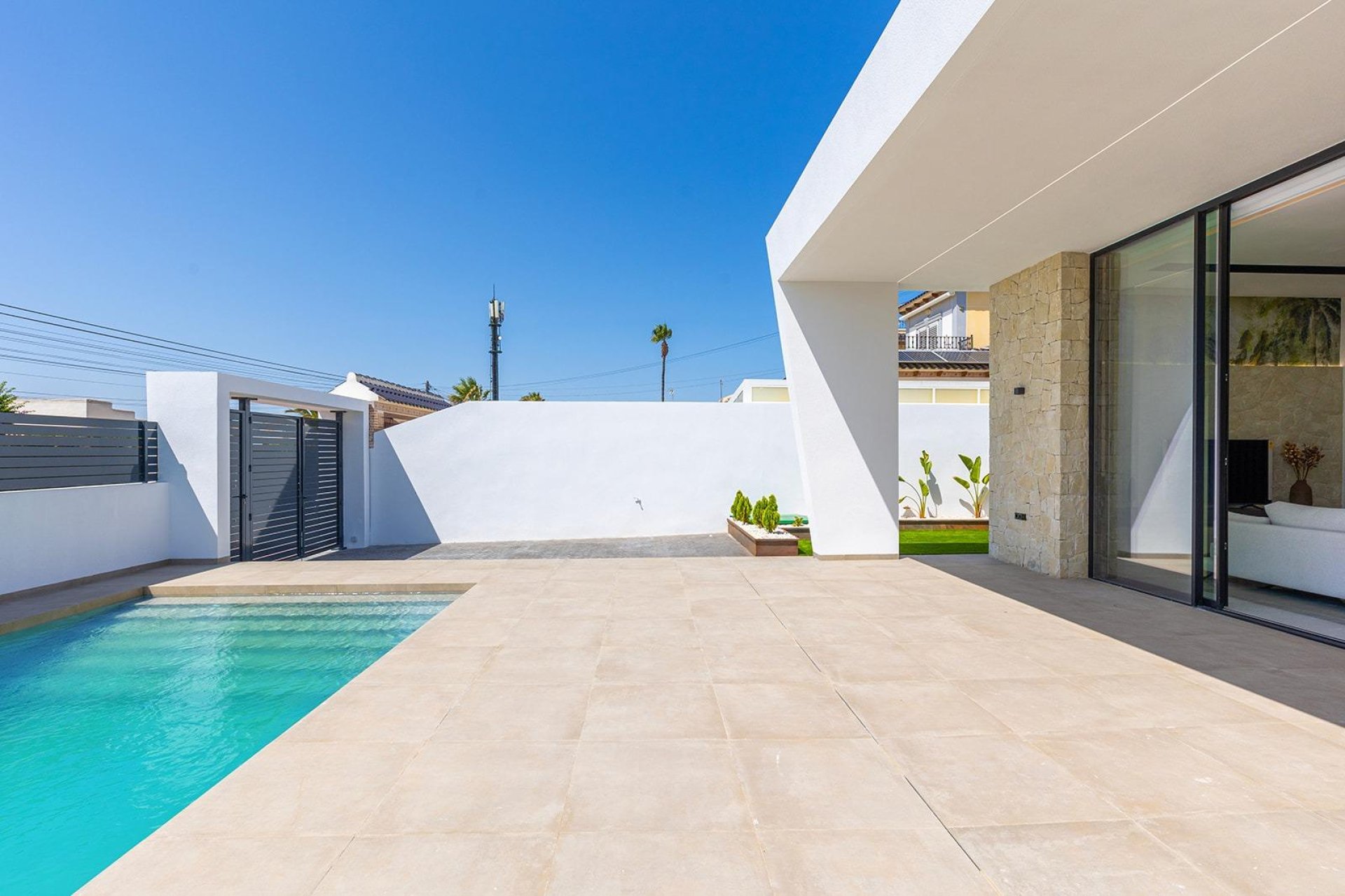 Resale - Villa / House - Torrevieja - Los Balcones