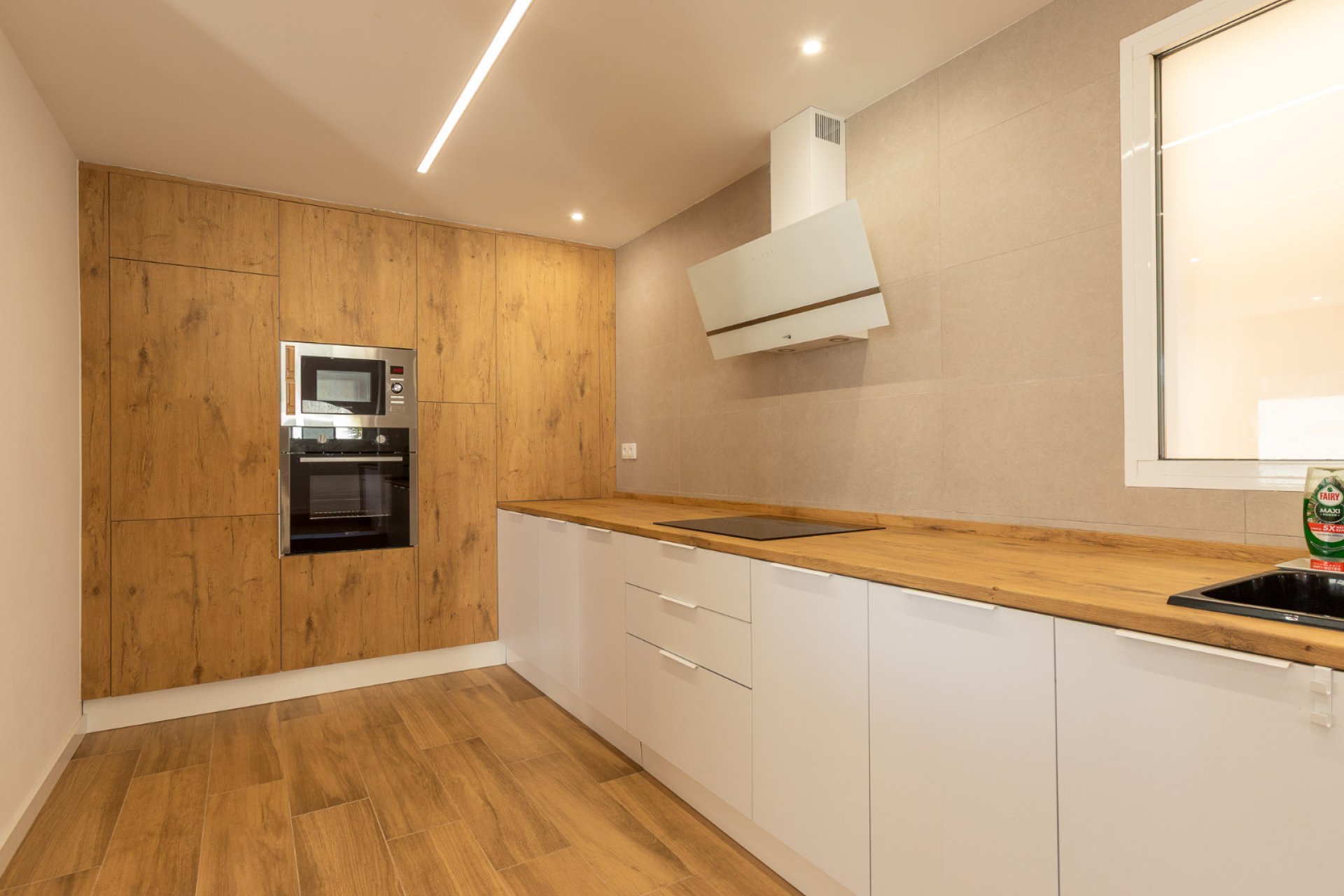 Resale - Villa / House - Torrevieja - Los Balcones