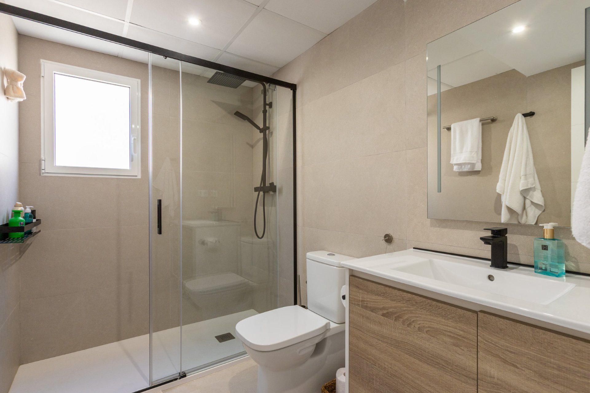 Resale - Villa / House - Torrevieja - Los Balcones