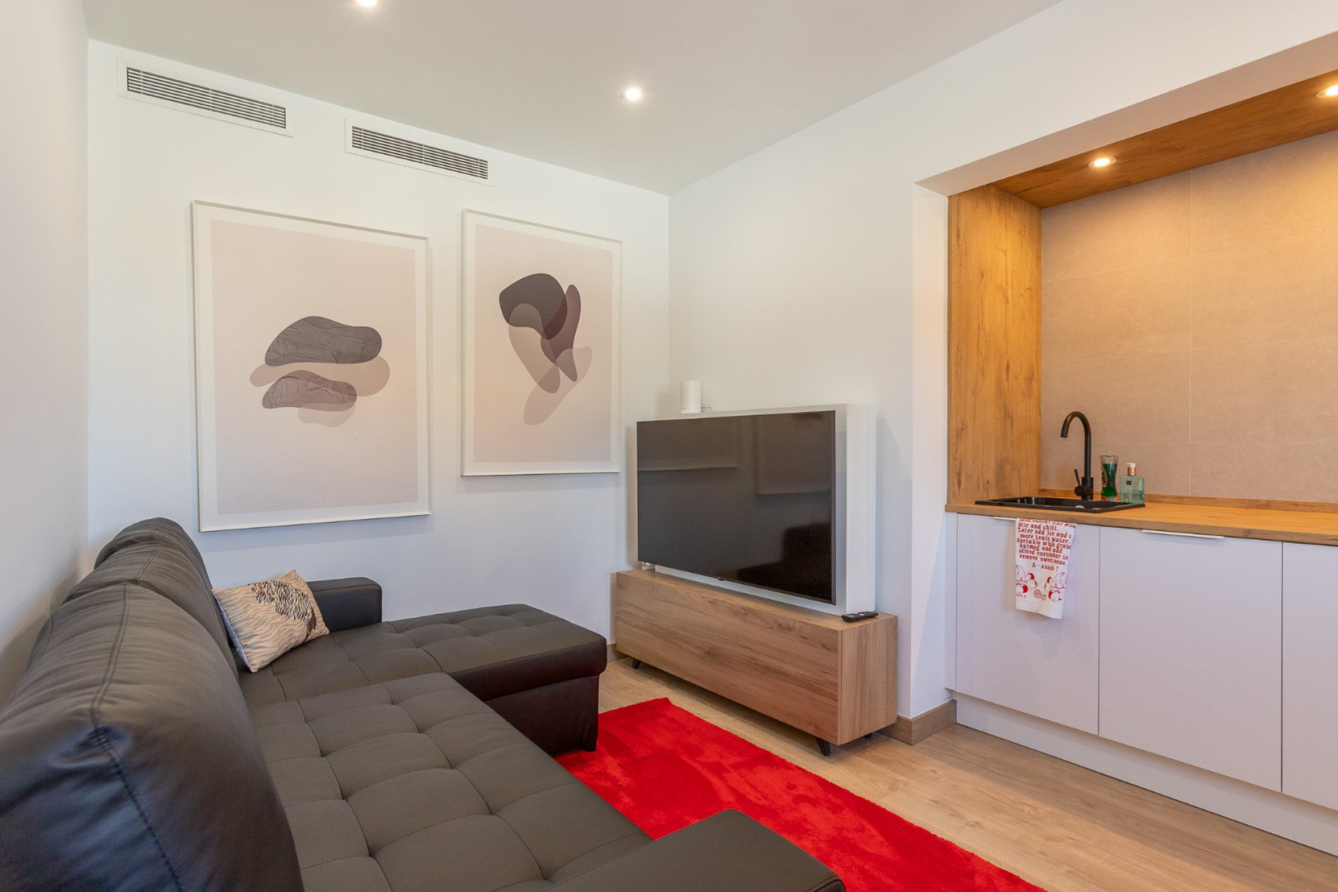 Resale - Villa / House - Torrevieja - Los Balcones