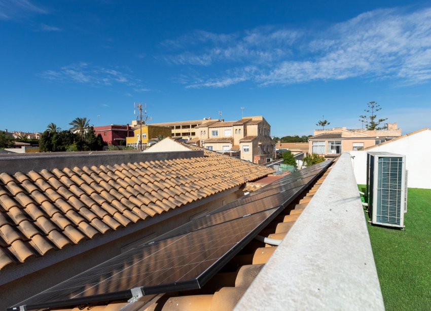 Resale - Villa / House - Torrevieja - Los Balcones