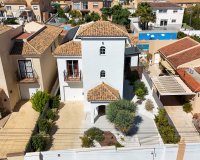 Resale - Villa / House - Torrevieja - Los Balcones