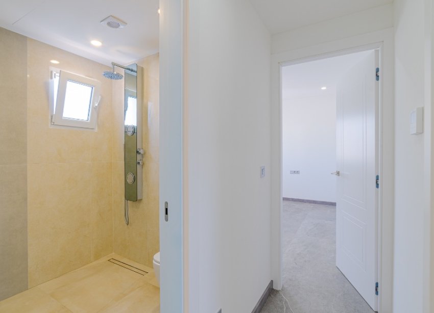 Resale - Villa / House - Torrevieja - Los Balcones