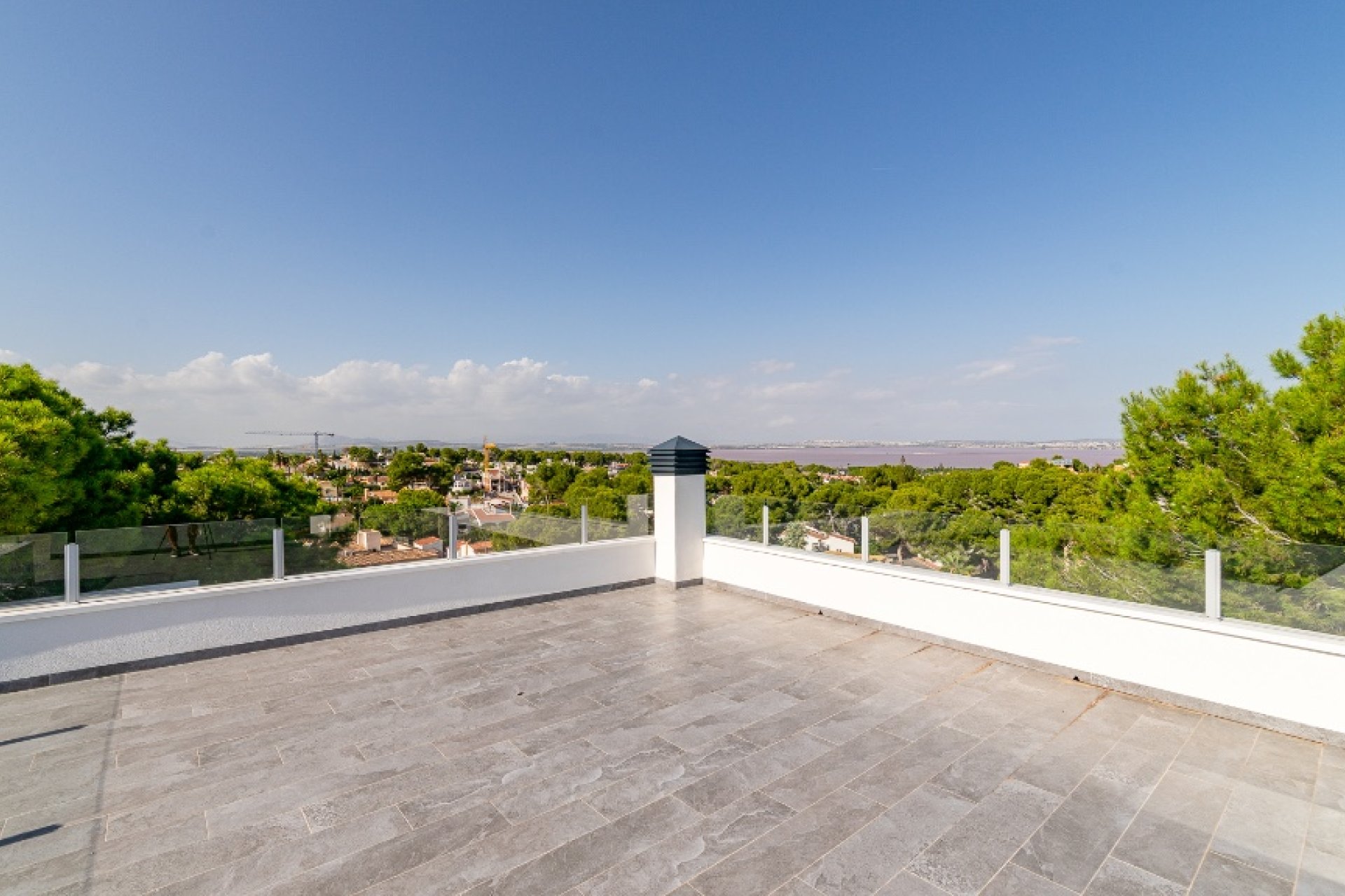 Resale - Villa / House - Torrevieja - Los Balcones