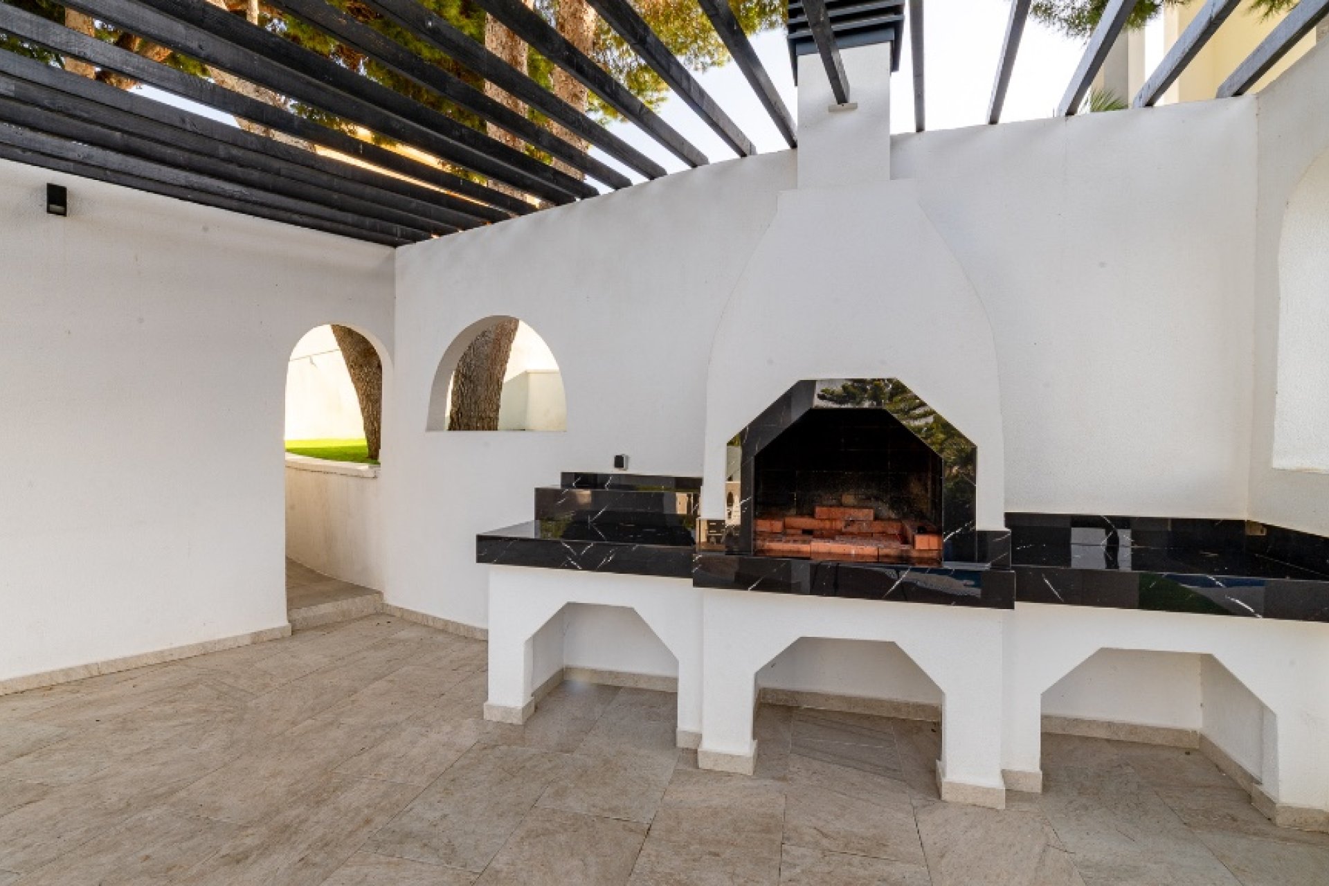 Resale - Villa / House - Torrevieja - Los Balcones