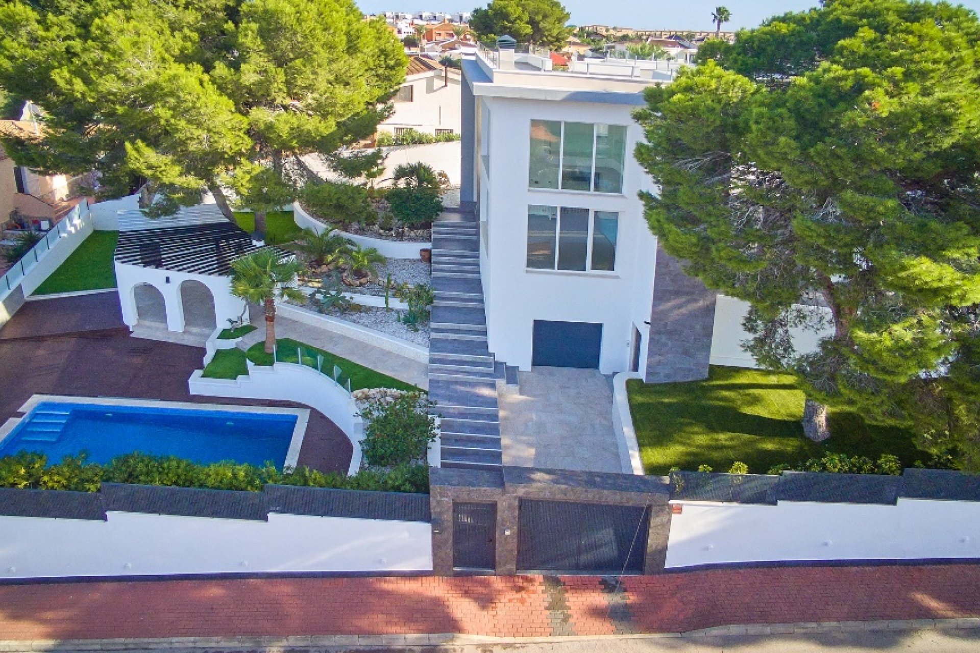 Resale - Villa / House - Torrevieja - Los Balcones
