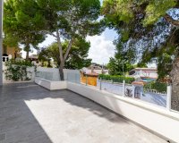 Resale - Villa / House - Torrevieja - Los Balcones