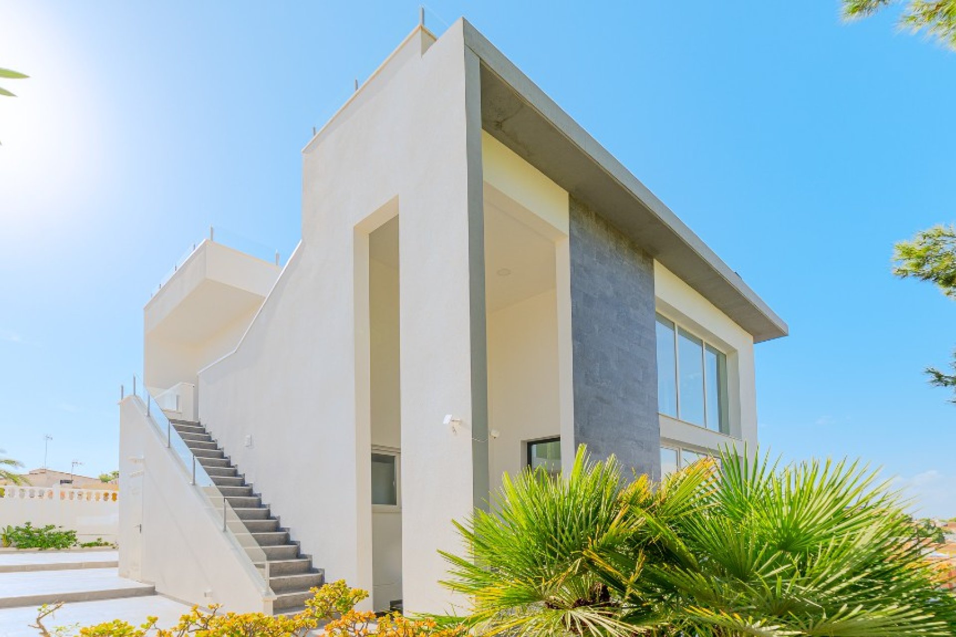 Resale - Villa / House - Torrevieja - Los Balcones