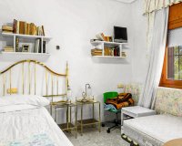 Resale - Villa / House - Torrevieja - Los Balcones