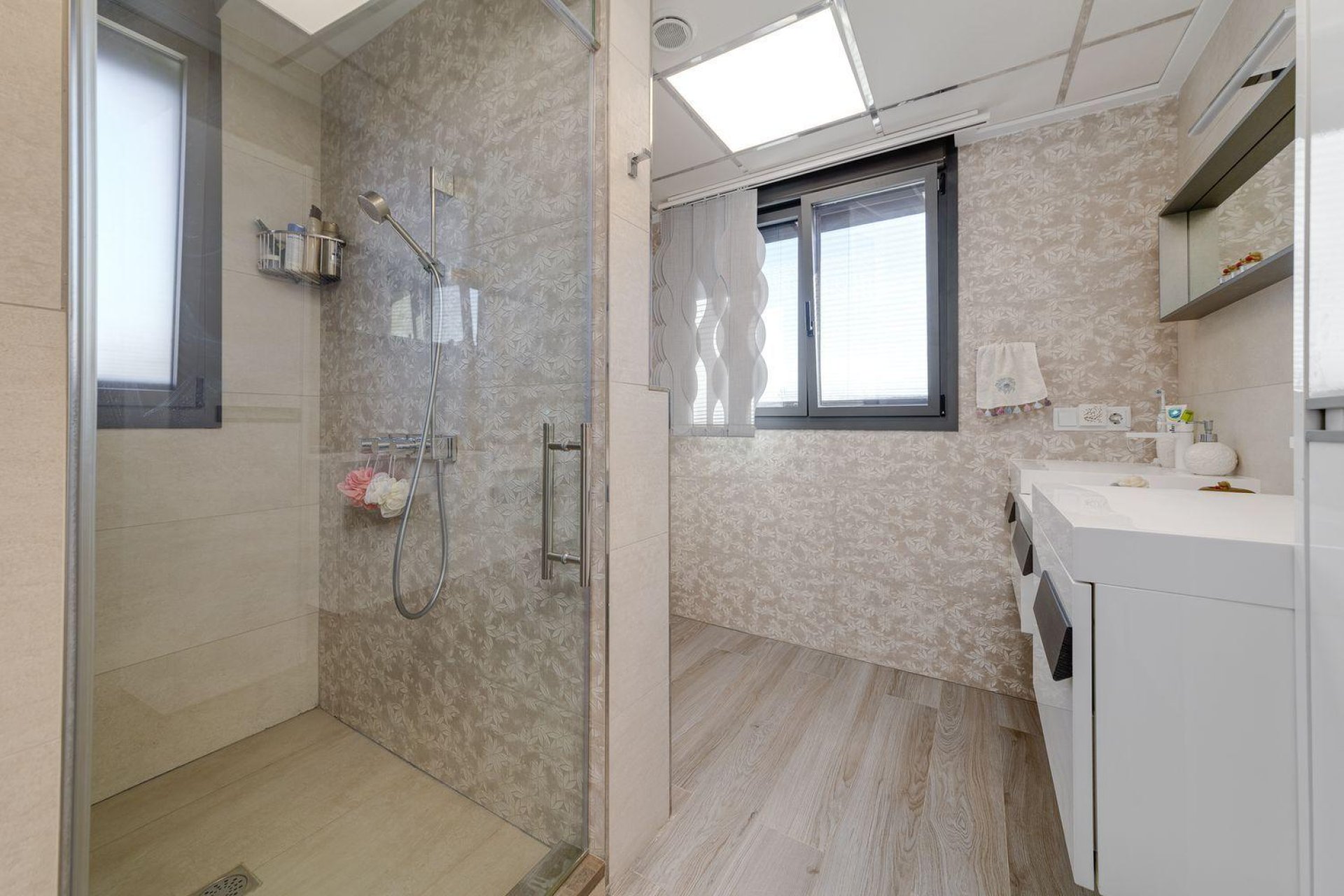 Resale - Villa / House - Torrevieja - Los Balcones