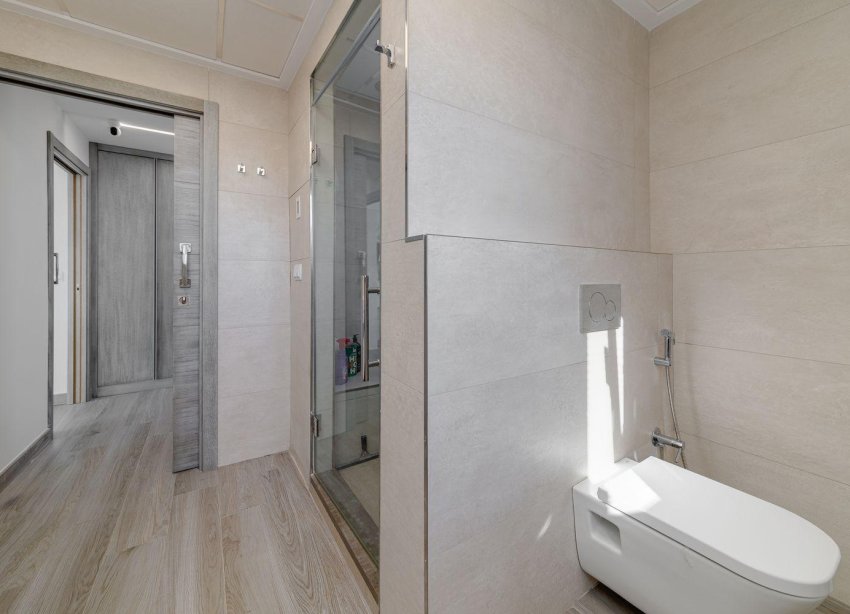 Resale - Villa / House - Torrevieja - Los Balcones