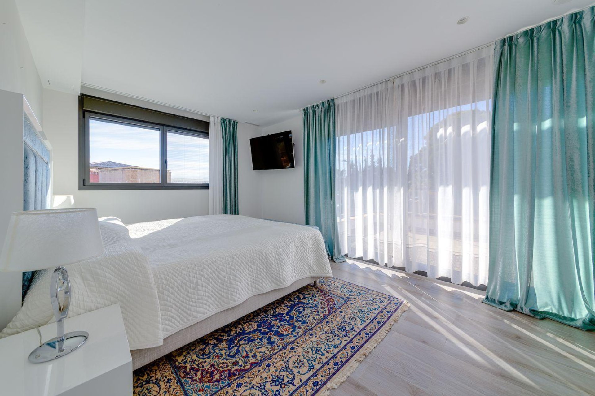 Resale - Villa / House - Torrevieja - Los Balcones