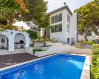 Resale - Villa / House - Torrevieja - Los Balcones